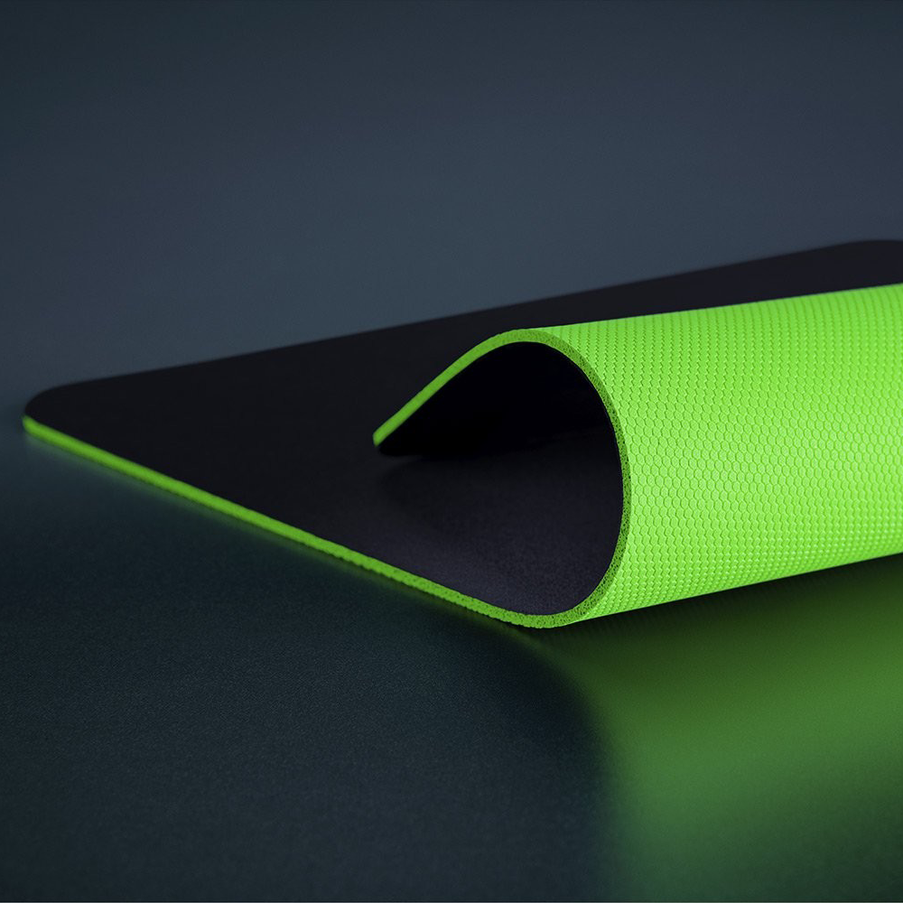 Mouse Pad Razer Gigantus V2 360 x 275 (mm) RZ02-0303330200-R3U1